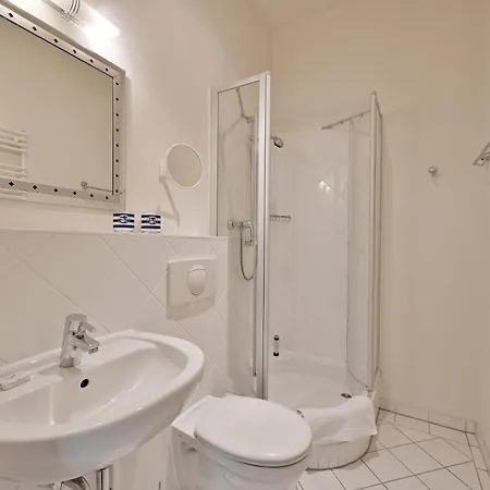 Apartment 3 In Auf Rügen Celia Wlan Und Sauna 200 M Vom Entfernt