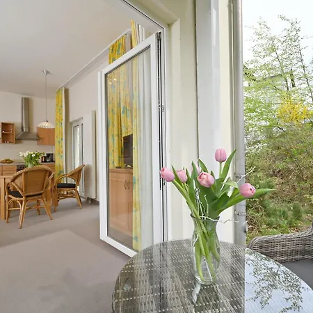 Apartment 3 In Auf Rügen Celia Wlan Und Sauna 200 M Vom Entfernt *