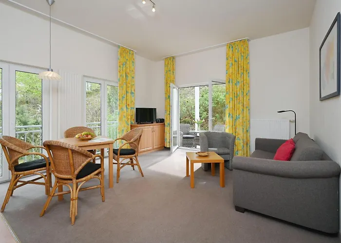 Lejlighed Ferienwohnung-3-in-sellin-auf-ruegen-villa-celia-wlan-und-sauna-200-m-vom-strand-entfernt *