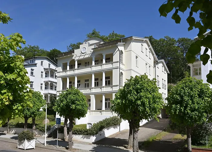 Ferienwohnung-3-in-sellin-auf-ruegen-villa-celia-wlan-und-sauna-200-m-vom-strand-entfernt * Sellin (Rugen)